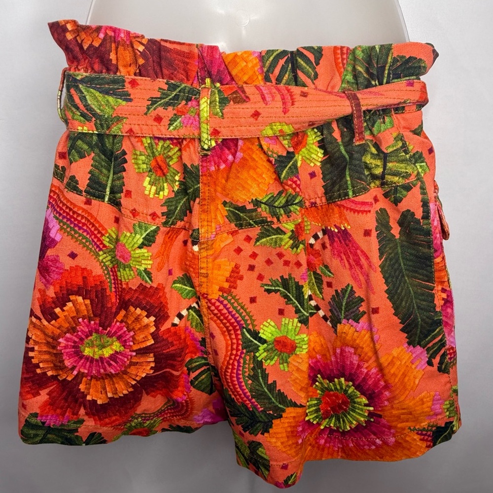 FARM Rio Blooming Garden Shorts size Medium - Picture 3 of 11